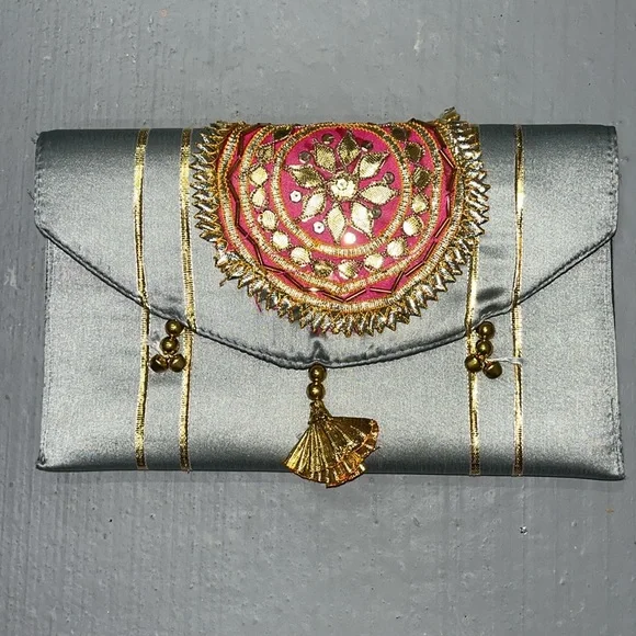 UNIQUE POLYESTER HANDBAG 🪷 - Picture 5 of 8